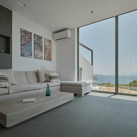 Porphyra Collection Aparthotel 4*