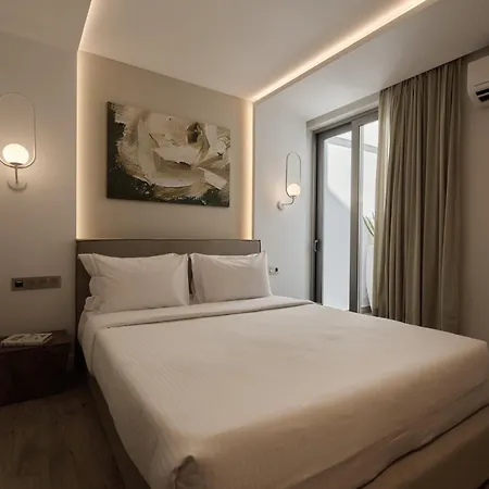 Porphyra Collection Aparthotel