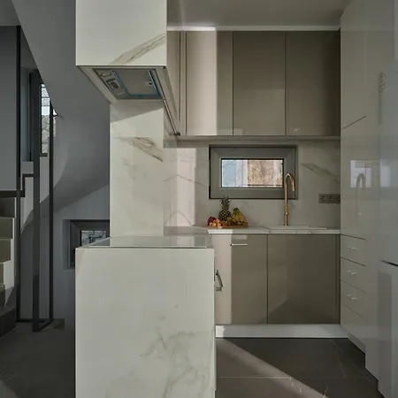 Porphyra Collection Aparthotel 4*
